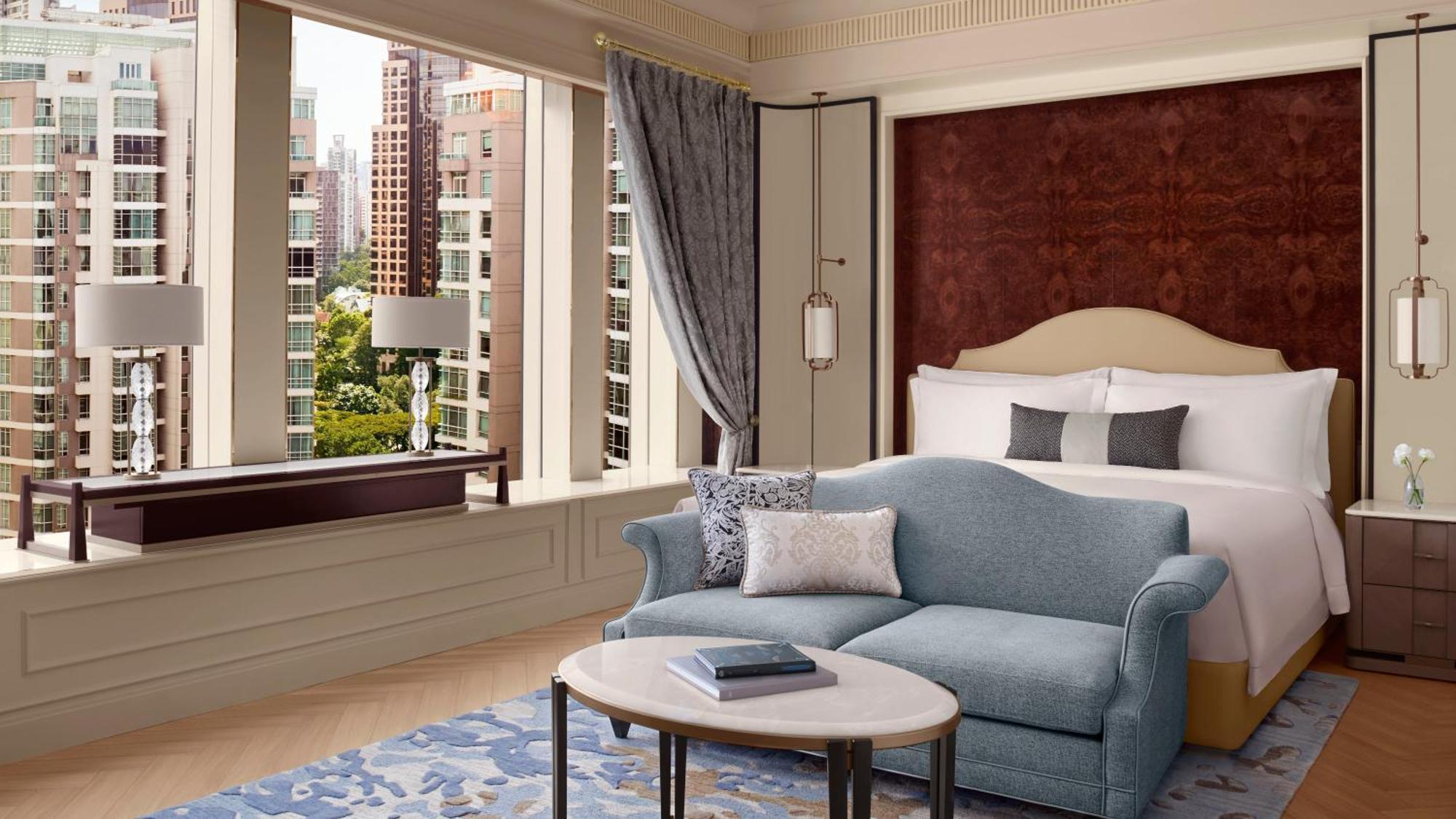 Astor Room 1 King Bed