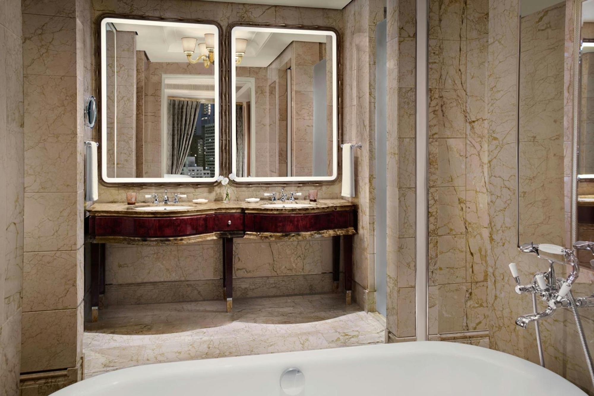 St Regis Suite 1 King Bed Botanical Garden View